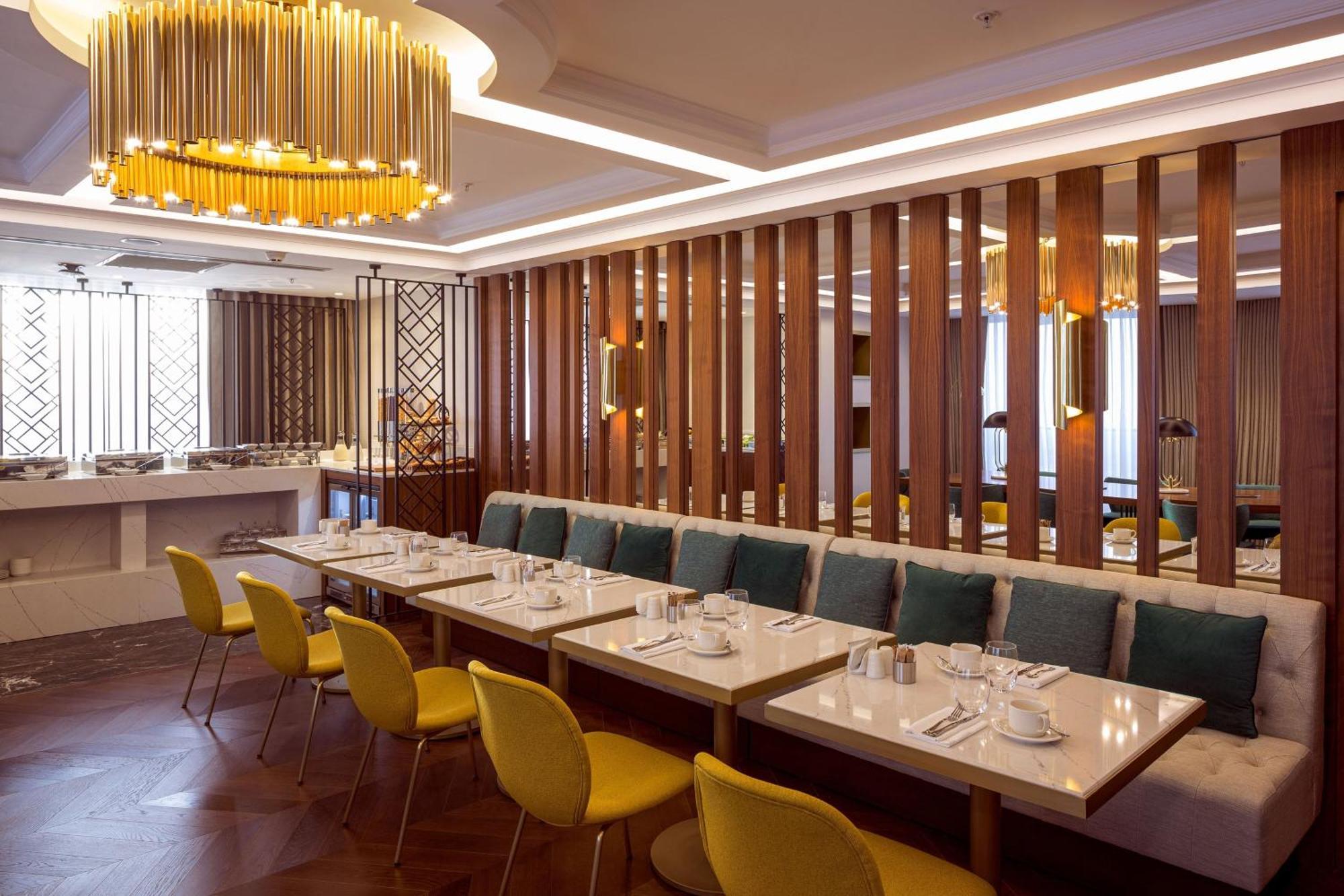 Sheraton Bishkek Exterior foto